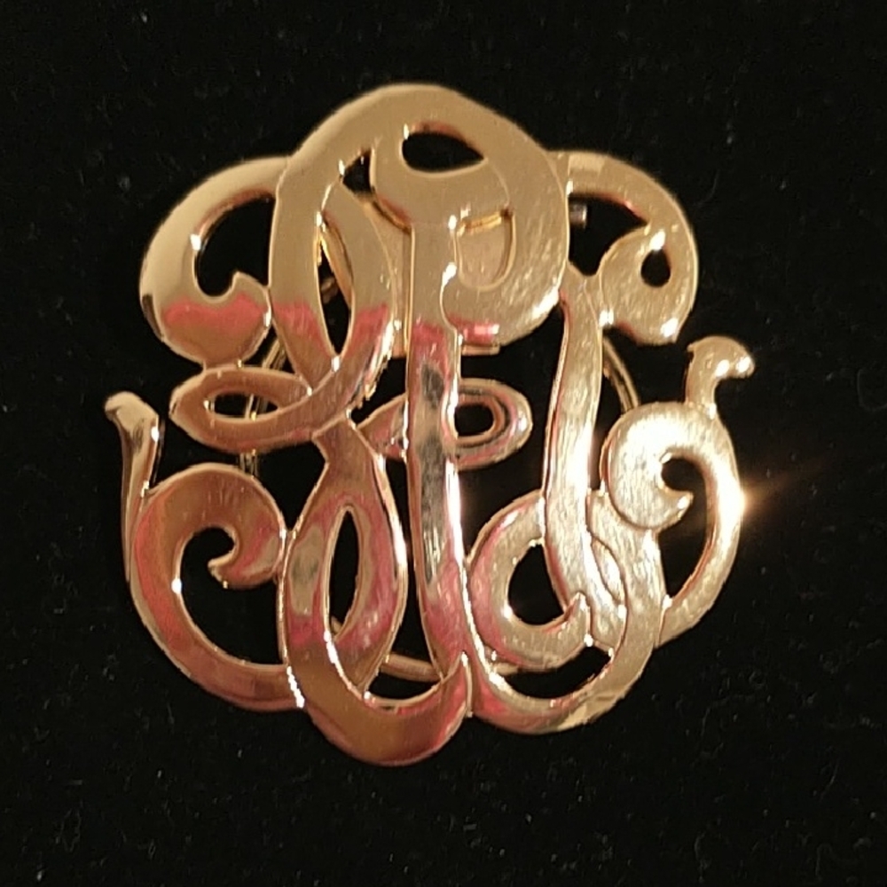 Vintage Elegant Gold tone Monogram Scarf Clip